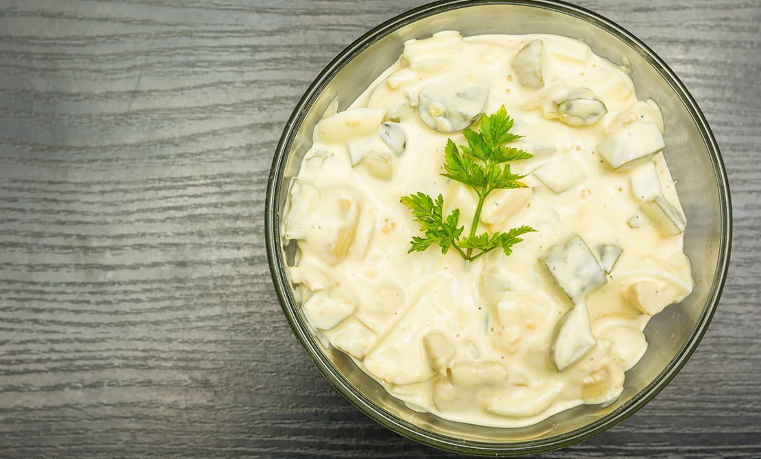 Salata de ciuperci cu pui, o masa usoara pentru zilele de primavara sau de toamna cand vrei proteine si vitamine de calitate in farfurie 