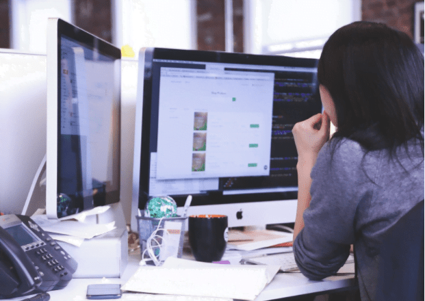 Cum te ajută o agenţie web design să îţi dezvolţi afacerea pe internet?