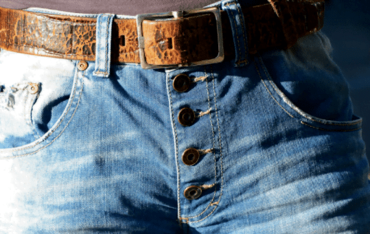 3 accesorii esențiale în garderoba unui bărbat