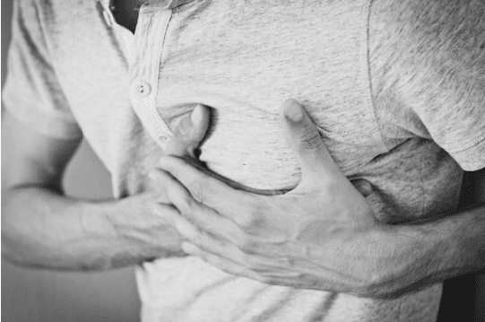 Suferi des de palpitații? Iată de ce trebuie să mergi urgent la medic