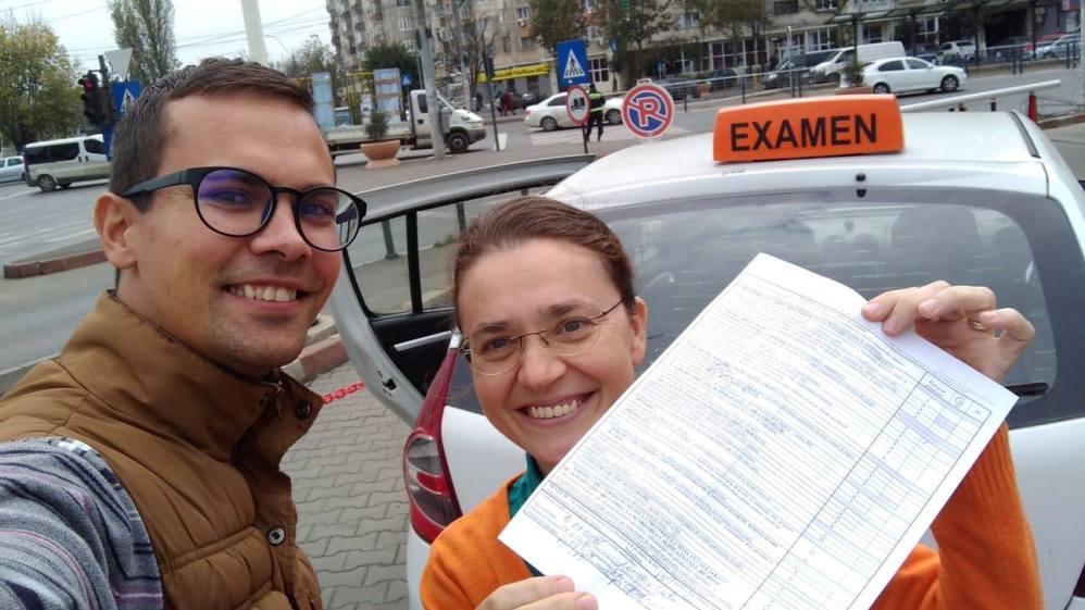 Ce faci la școala de șoferi și de ce ai nevoie de o școală bună?