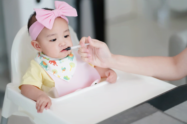 Cum poți oferi copilului tău o dietă echilibrată pentru copilul tău, conform nutritionist!