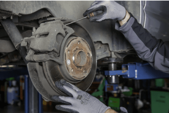 X piese auto care au nevoie de înlocuire periodică