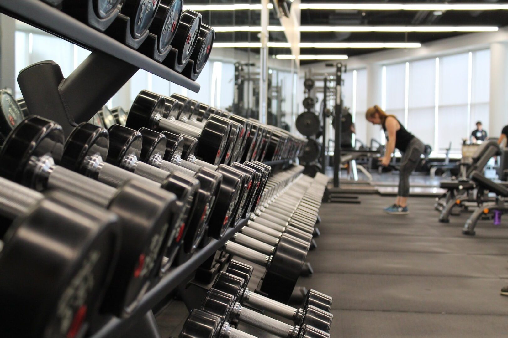Cum să evitați rănirea în timp ce vă întoarceți la sala de sport