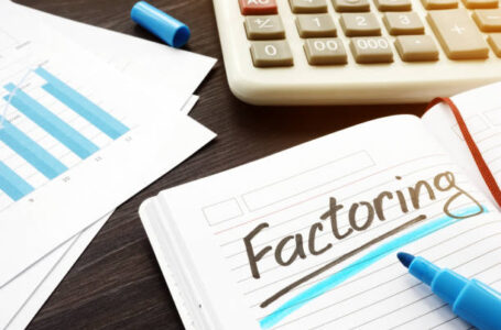Factoringul: o soluție pentru problemele de flux de numerar ale afacerilor