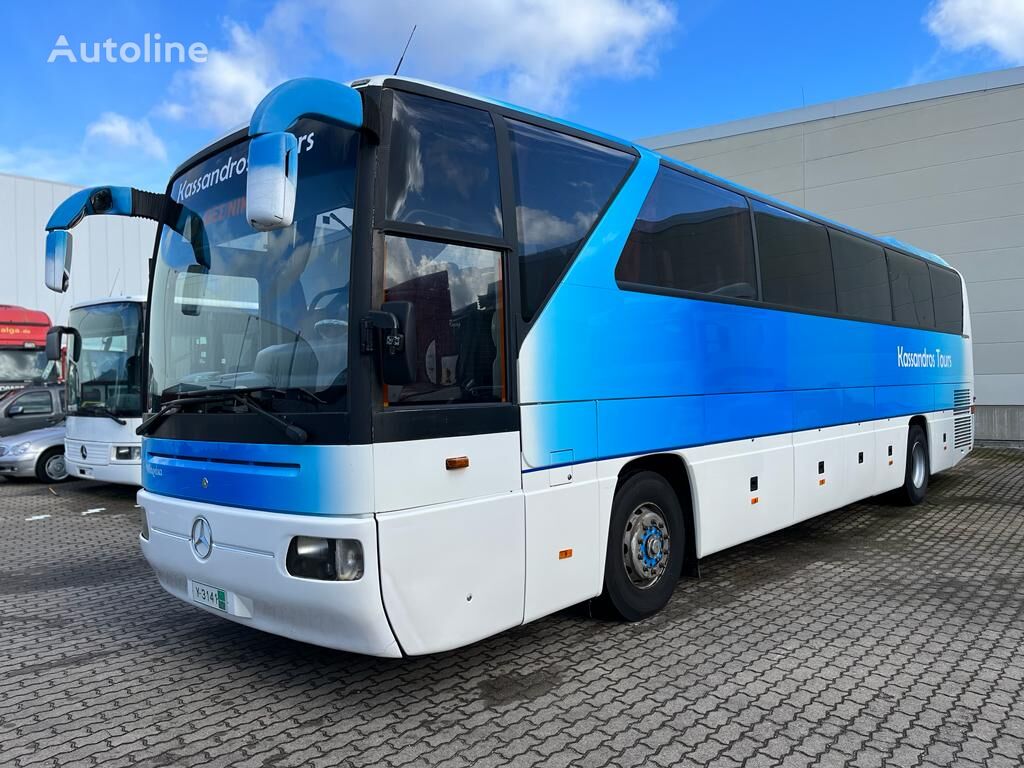De unde și cum alegi autocare perfecte pentru afacerea ta de transport pasageri?