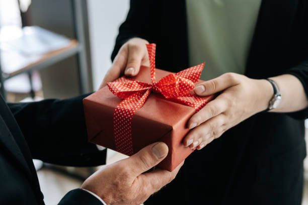 Cadouri corporate personalizate: de ce USB-urile sunt o alegere excelentă