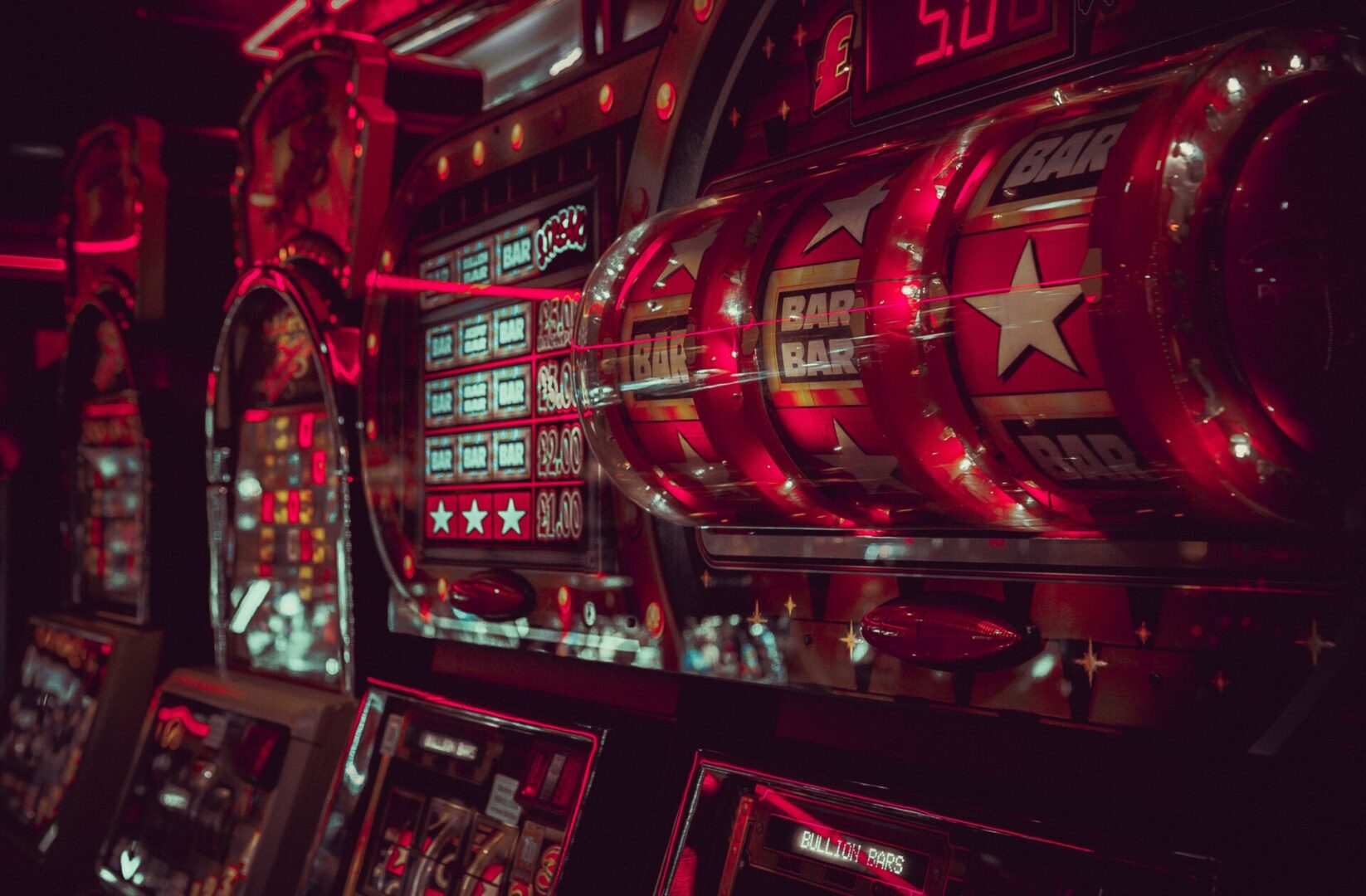 Jackpot-ul online îți aduce numeroase avantaje de care poți beneficia instant. Iată ce trebuie să știi