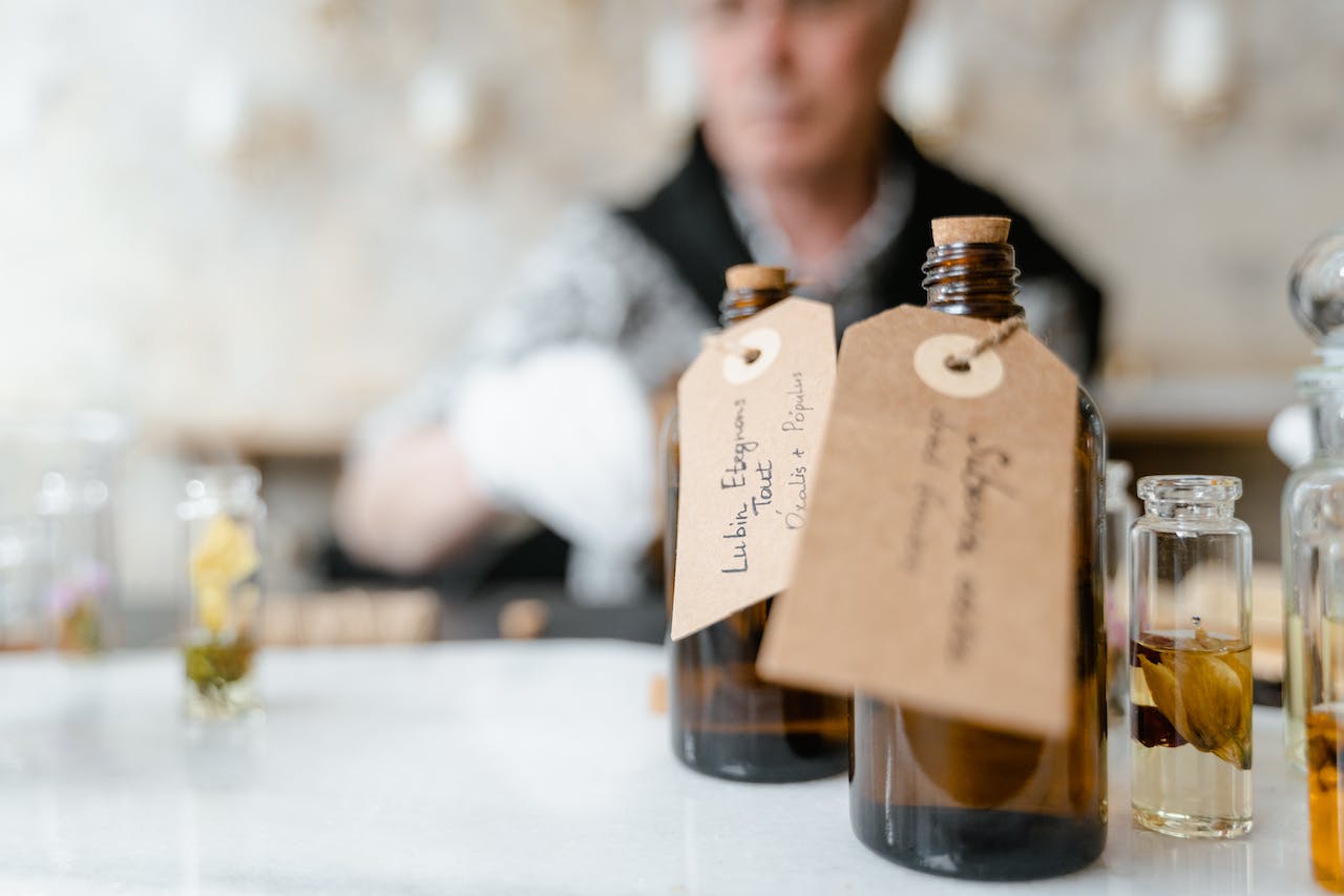 Notele olfactive ale unui parfum și cum le recunoști