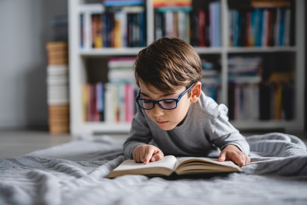De ce este important să se promoveze lectura în rândul copiilor și care sunt beneficiile acesteia pentru dezvoltarea lor intelectuală?