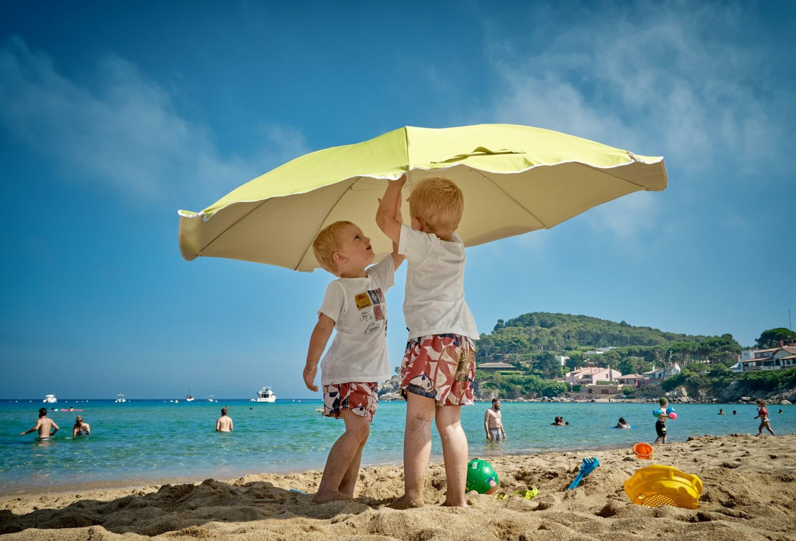 O viață liniștită pentru tine și cel mic – descoperă soluțiile Eurolife FFH