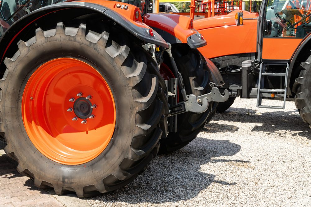 Cum să păstrezi anvelopele industriale în stare optimă: 5 sfaturi de la specialiști