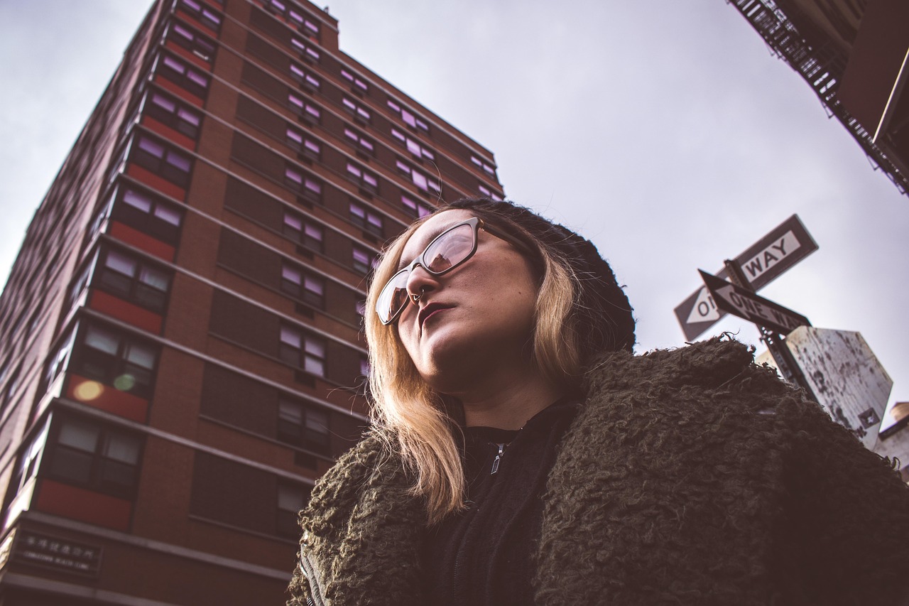 tanar si nelinistit actori